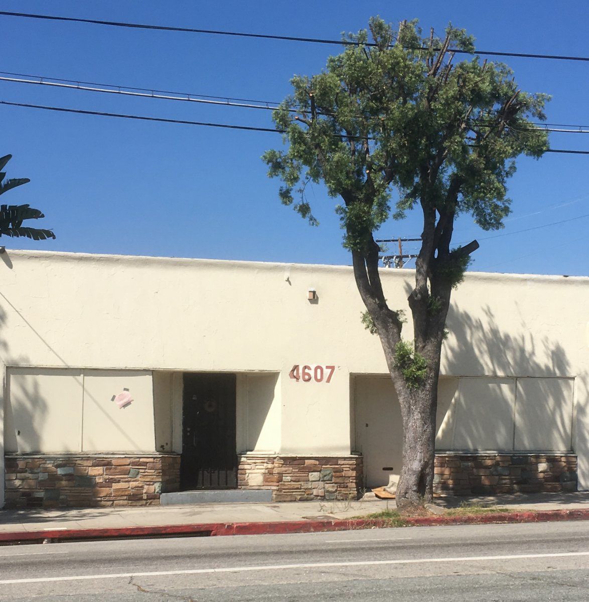 4607 York Boulevard site of new bar restaurant.JPG